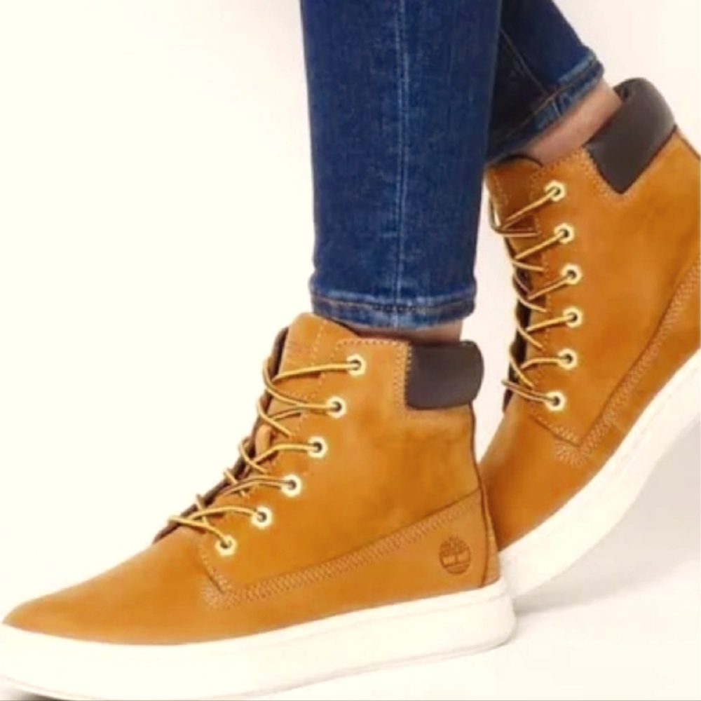 Timberland Women's Londyn sneaker Boots Size 7.5